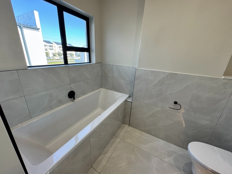 3 Bedroom Property for Sale in Sandown Western Cape
